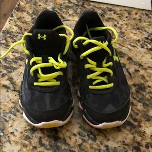 Kids under armour shoes